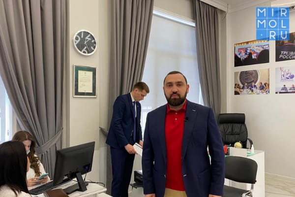 В Махачкале открылась общественная приемная Султана Хамзаева