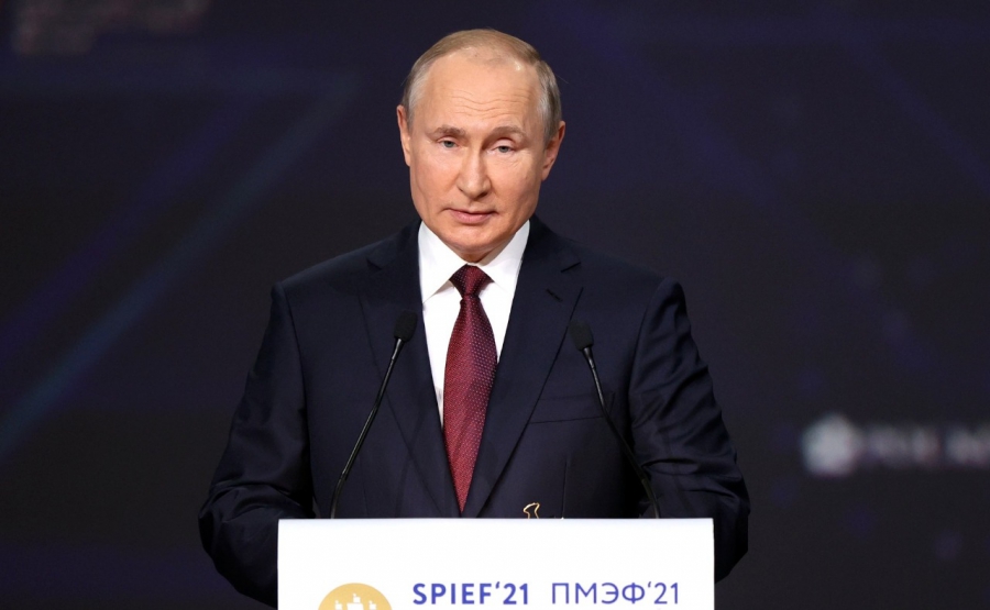 Глава Дагестана принял участие в пленарном заседании ПМЭФ-2021