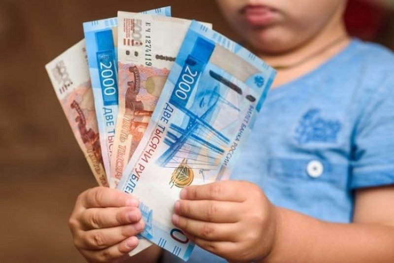 В правительстве обсуждают вопрос о выделение средств на выплату пособий на детей