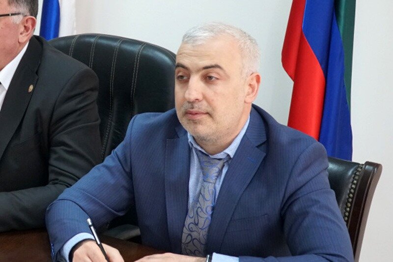 Заместителем министра имущественных и земельных отношений Дагестана назначен Эмиль Татаев 