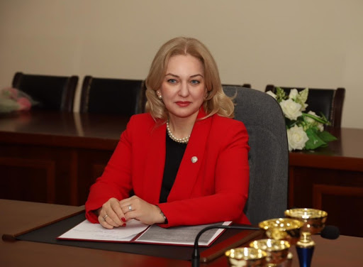 Сергей Меликов наградил министра культуры республики