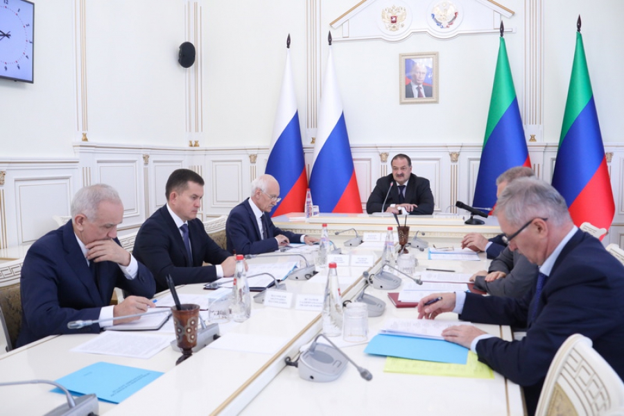 Под руководством Сергея Меликова состоялось заседание Антинаркотической комиссии в РД