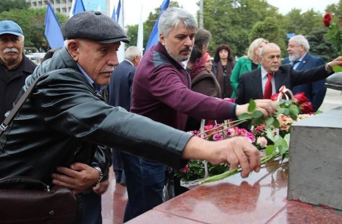 Фестиваль "Дни белых журавлей" проходит в эти дни в Махачкале