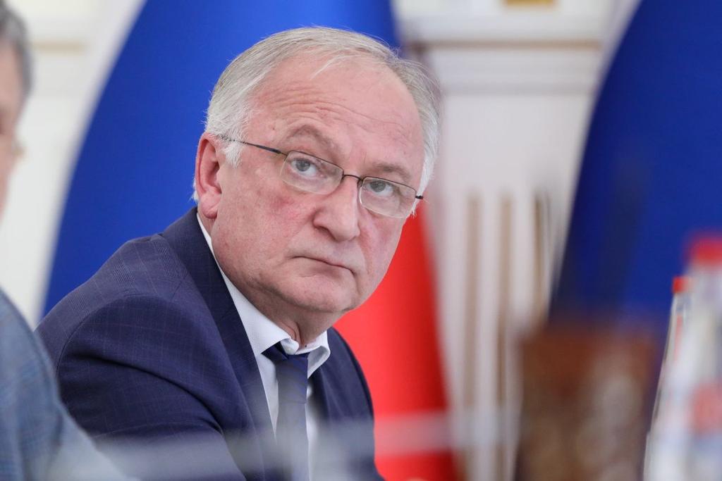Абдулпатах Амирханов назначен Председателем Правительства Дагестана.