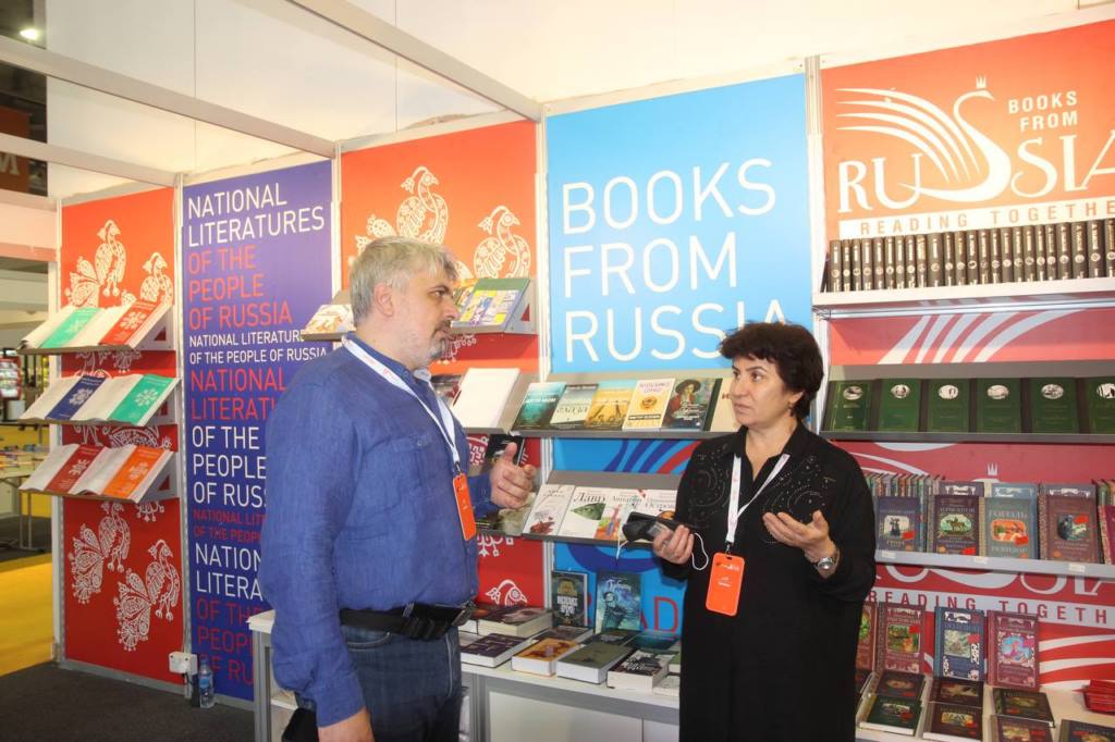 Дагестанские поэты приняли участие в международной книжной выставке в ОАЭ
