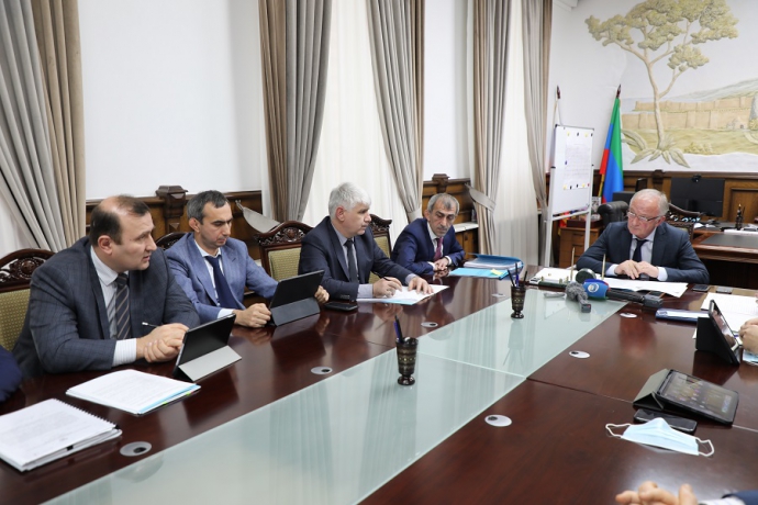 Абдулпатах Амирханов провел совещание по комплекстному развитию Дербента до 2025 г.