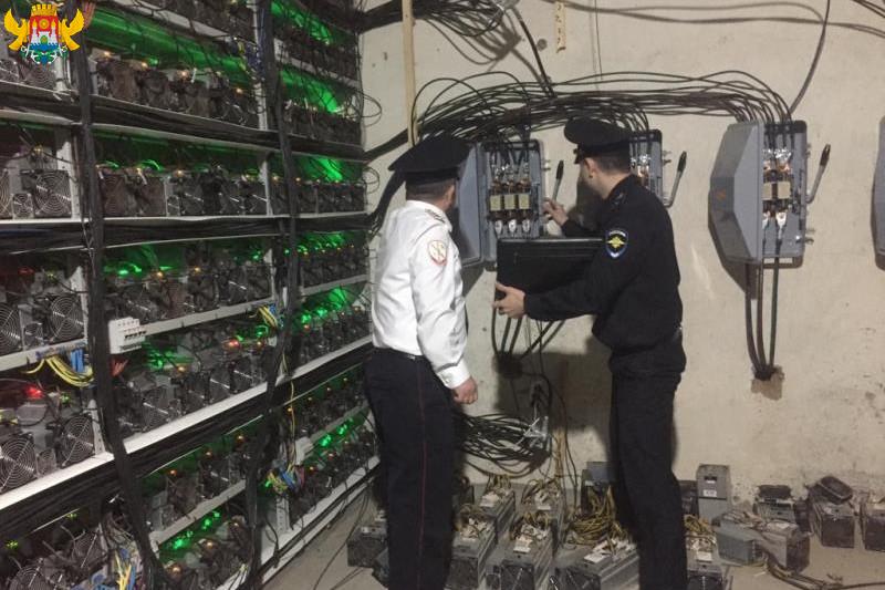 Глава Дагестана дал поручения разобраться с незаконными майнинг-фермами