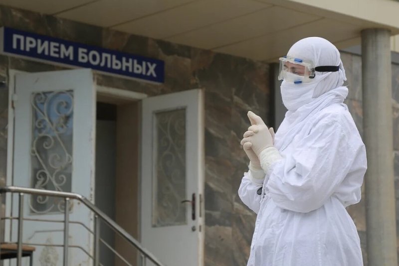 В Махачкале медработникам из красной зоны передали две тонны продуктовых наборов
