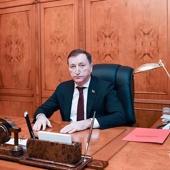 Поздравление Председателя Народного Собрания РД З.А.Аскендерова с Днем российской науки