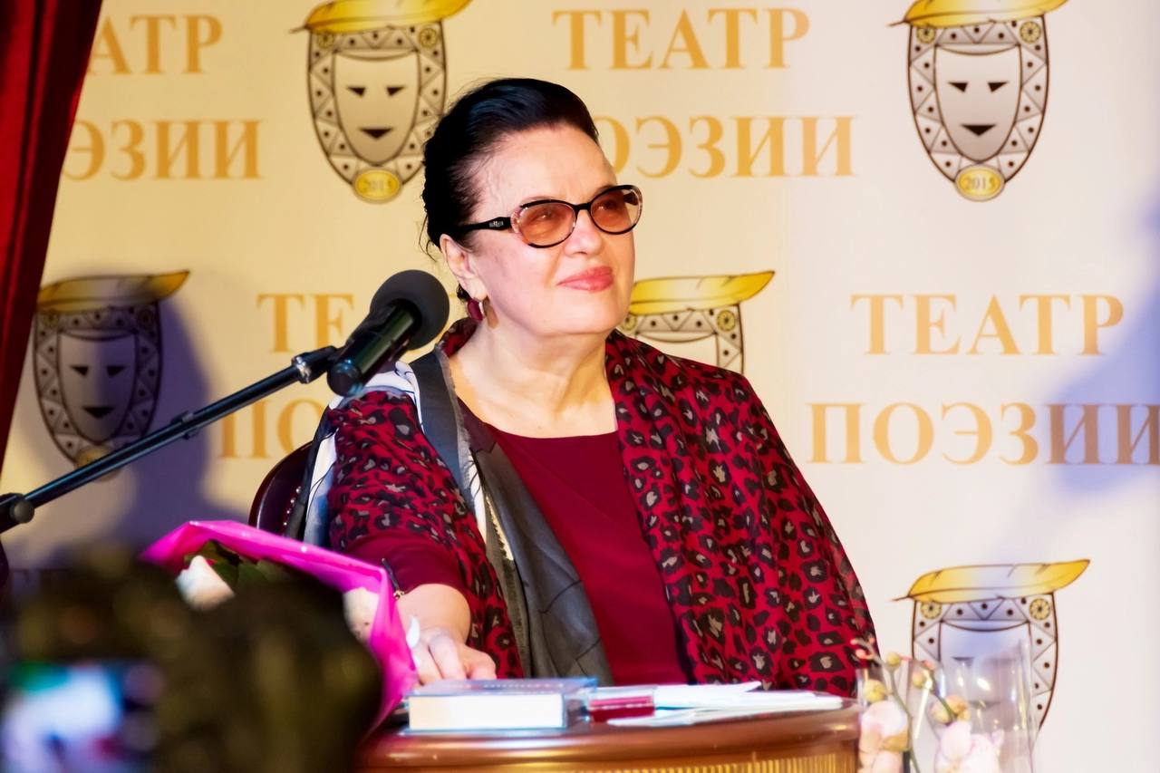 В Театре поэзии прошел вечер «В кругу друзей» к юбилею народного поэта Дагестана Марины Ахмедовой