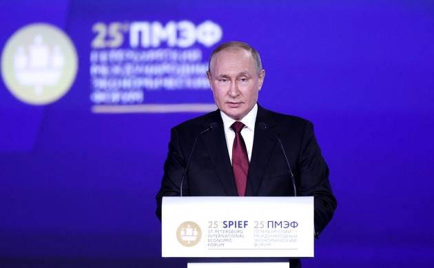 Владимир Путин выступил на ПМЭФ-2022