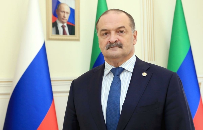 Сергей Меликов поздравил дагестанцев с Днем Конституции Республики Дагестан