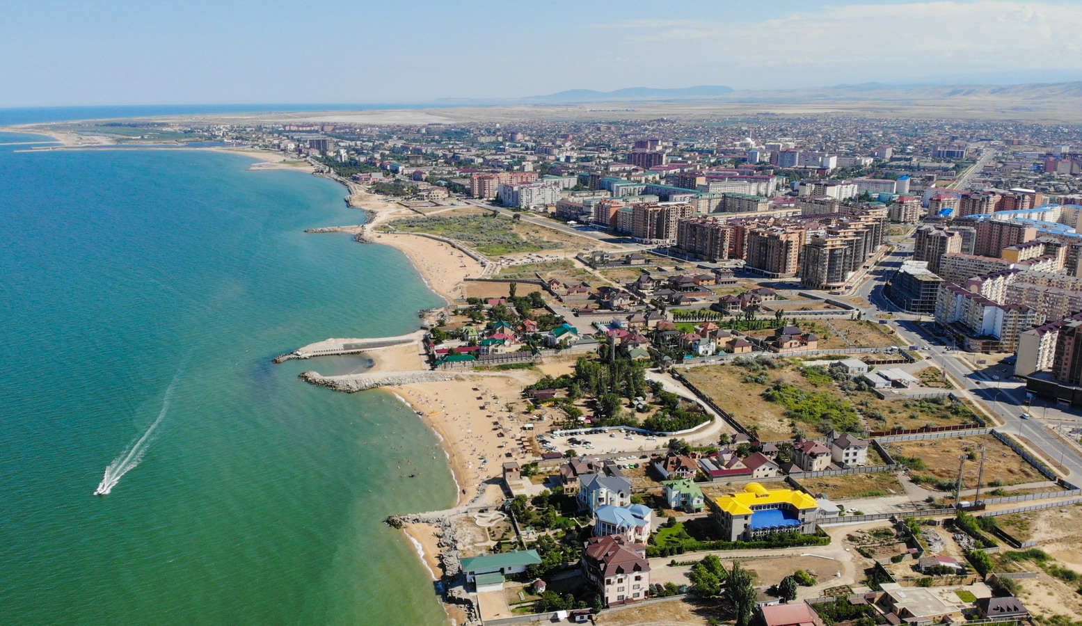 Махачкала в десятке популярных «новых» морских курортов России