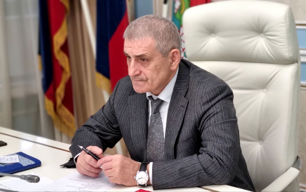 Ризван Газимагомедов провел рабочее совещание с председателем Махачкалинского городского Собрания депутатов