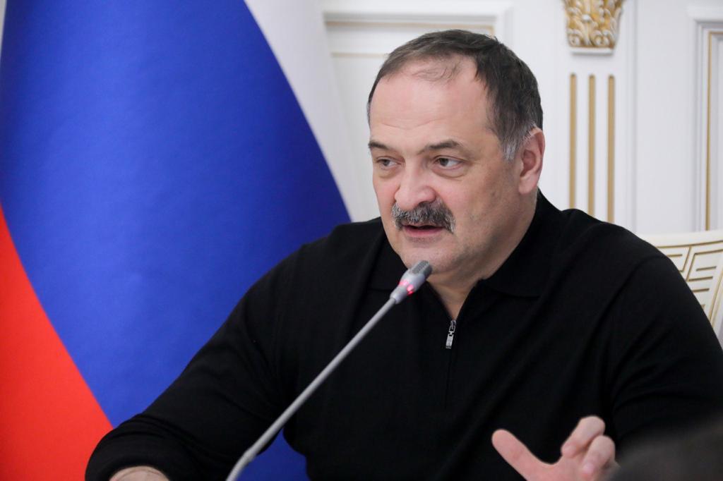 Глава РД провел совещание по основным направлениям развития здравоохранения Дагестана