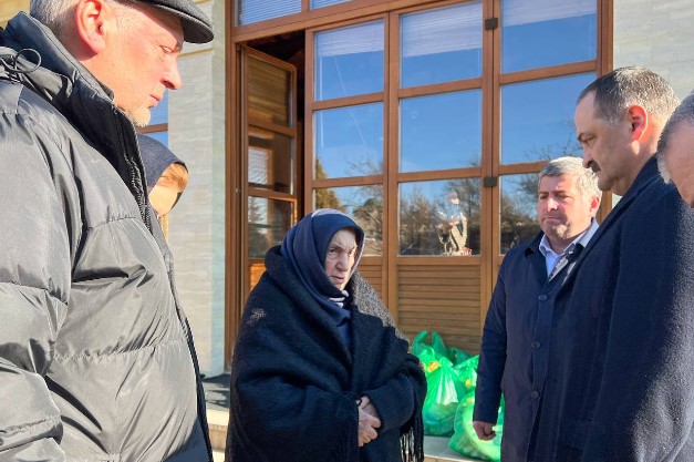 Сергей Меликов посетил семью почётного председателя Госсовета РД Магомедали Магомедова