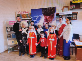 В Южно-Сухокумске прошел поэтический вечер, посвященный Расулу Гамзатову  