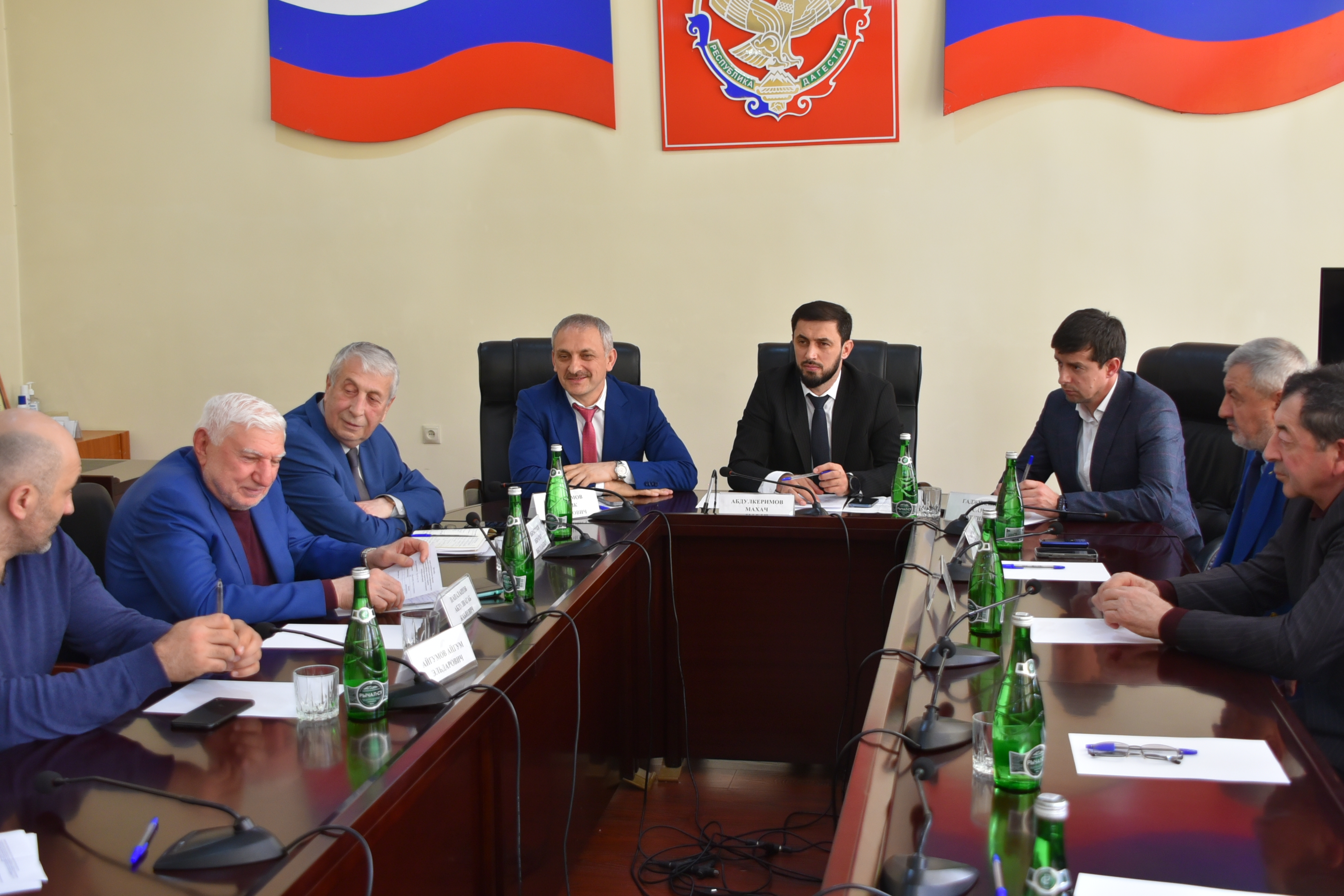 Энрик Муслимов встретился с активом муниципалитета в Акушинском районе