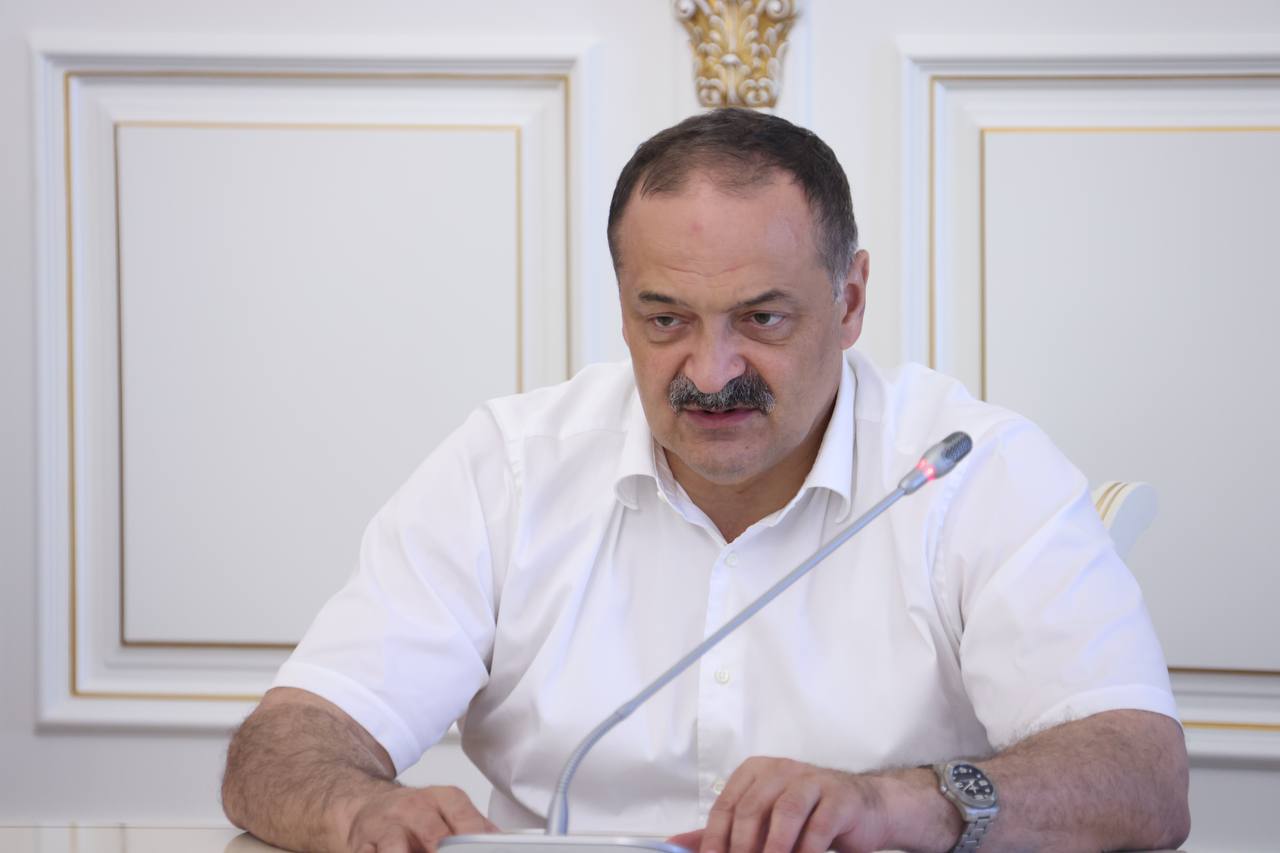 Сергей Меликов подверг жесткой критике работу администрации Избербаша