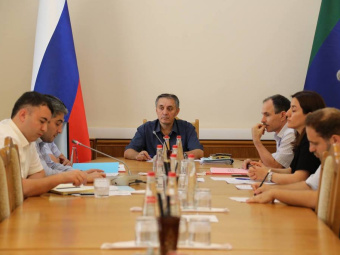 Систему долговременного ухода за пожилыми запустят в Дагестане
