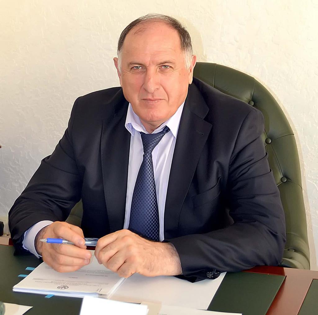 Абдулмуслим Абдулмуслимов поздравил сотрудников органов внутренних дел с профессиональным праздником