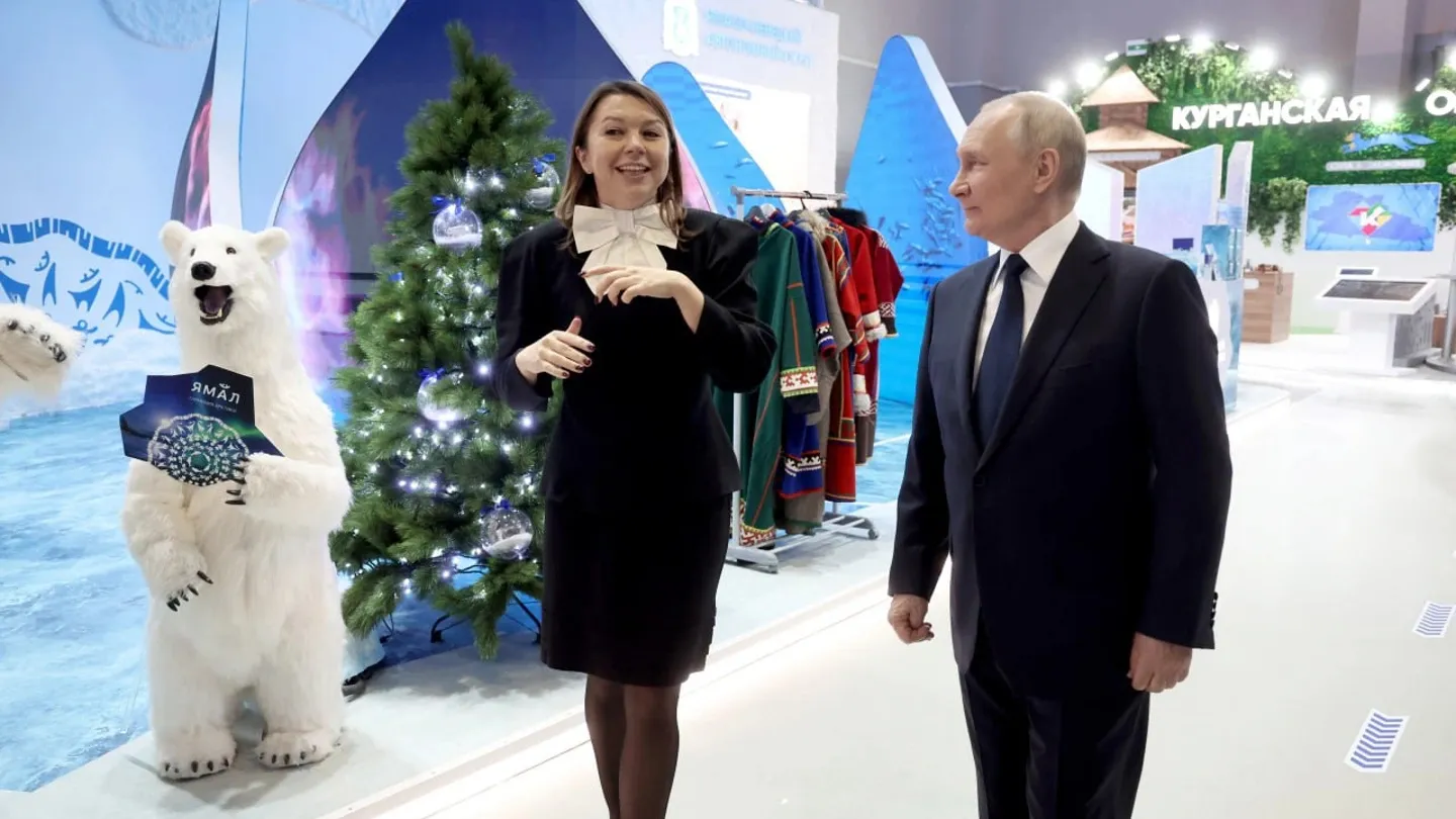 Владимир Путин посетил дагестанский стенд на выставке-форуме «Россия»