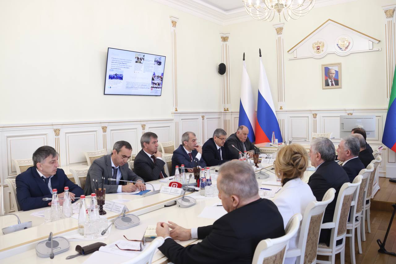 Глава Дагестана положительно оценил реализацию Правительством РД озвученных в Послании парламенту мероприятий