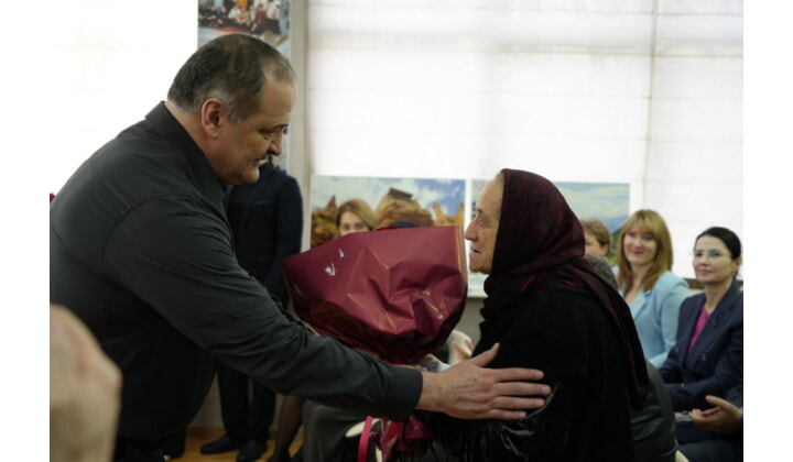 Матери десяти и более детей получат ордена «За заслуги перед Республикой Дагестан»