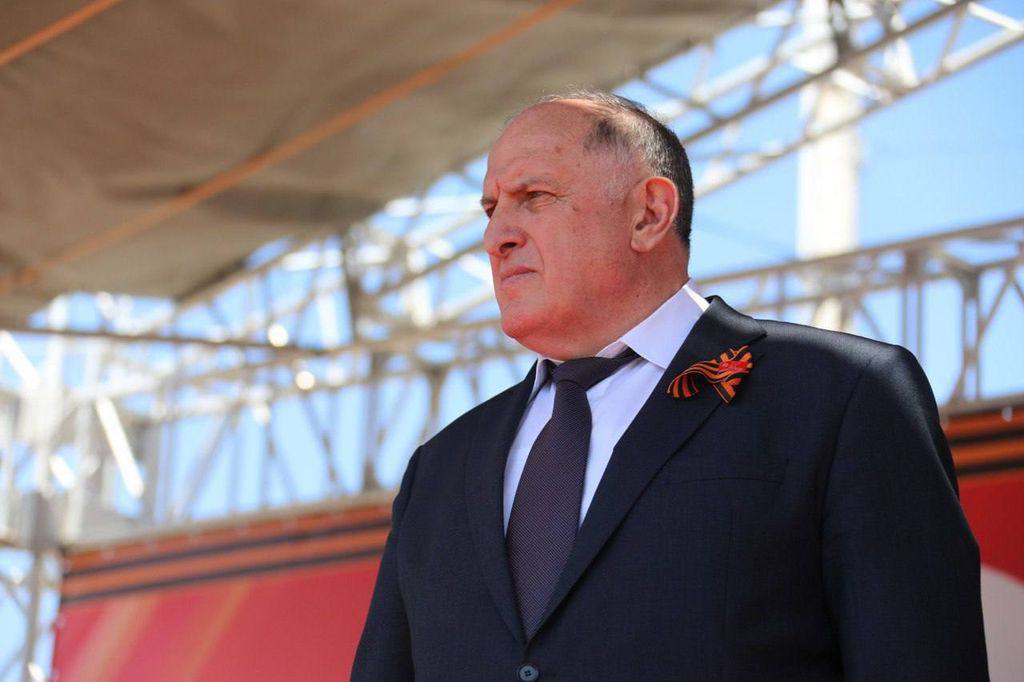 Премьер-министр Дагестана прибыл в Узбекистан