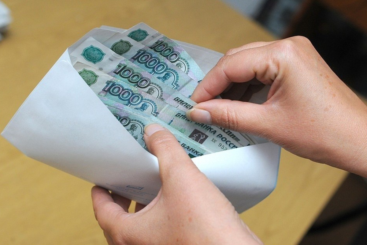 Налоговики Дагестана объяснили минусы получения серой зарплаты