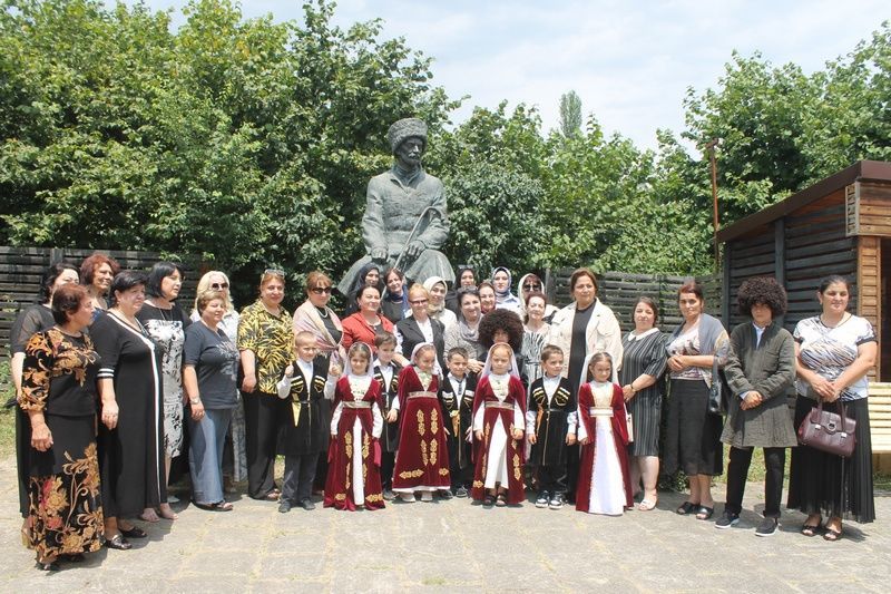 Делегация Союза женщин Дагестана посетила Сулейман-Стальский район