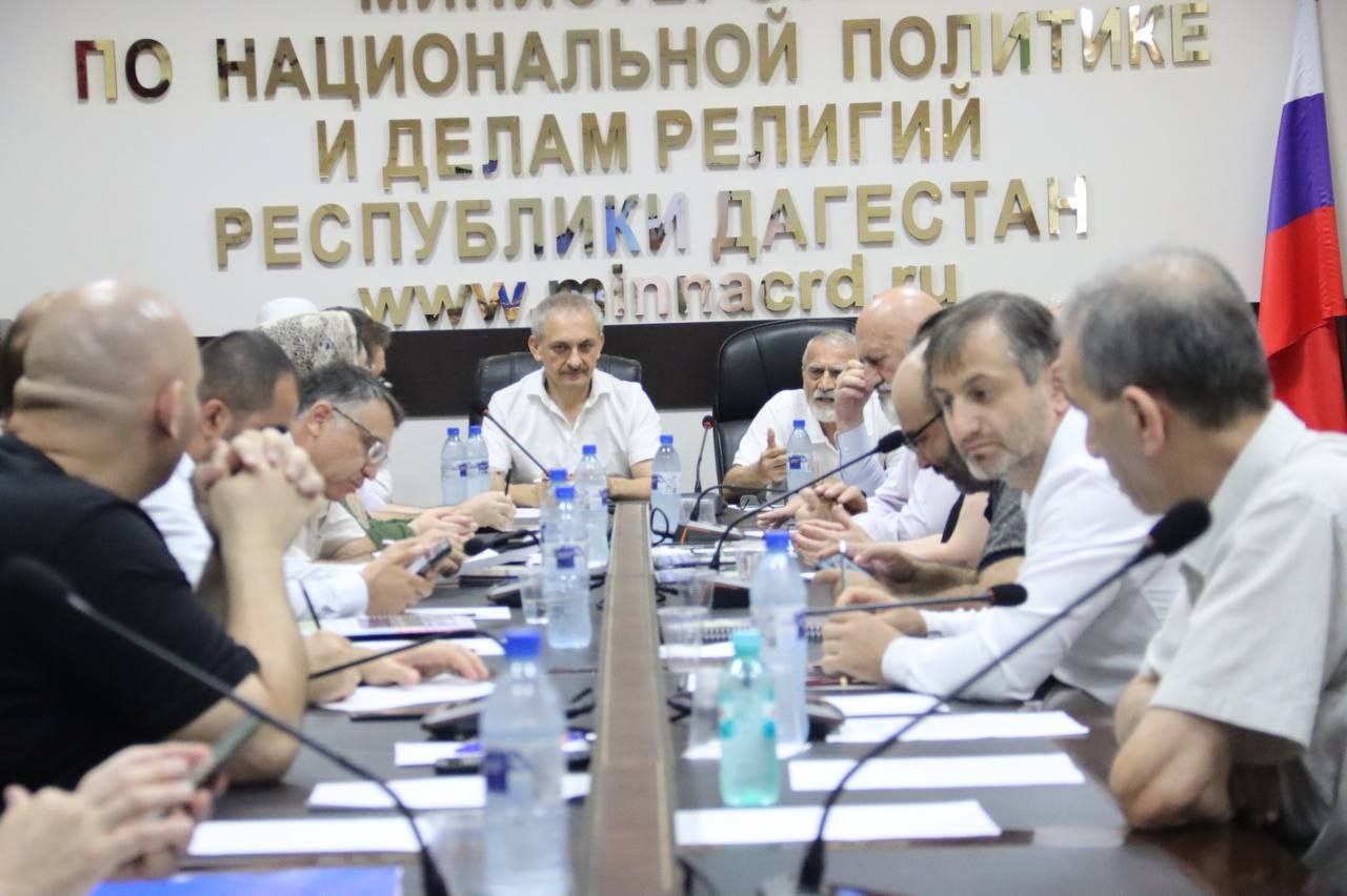 Творческое наследие Сулеймана Стальского обсудили в Миннаце Дагестана