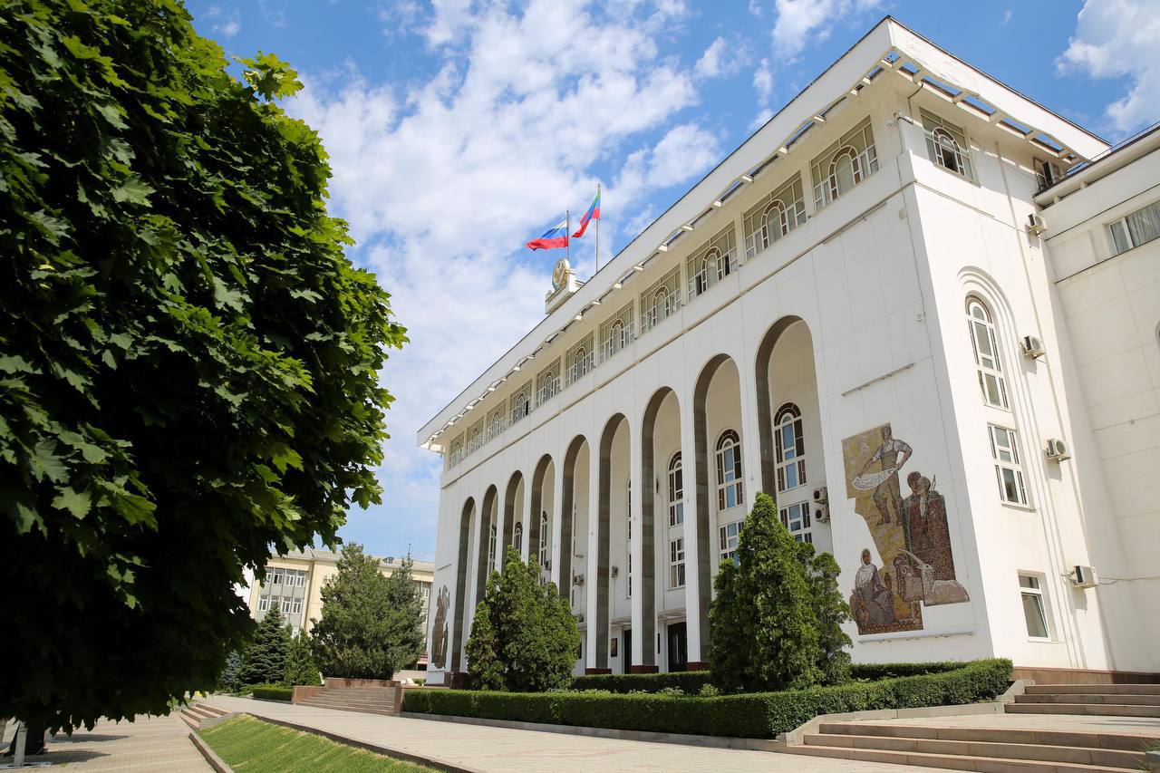 Совещание с руководителями органов власти провел Сергей Меликов 