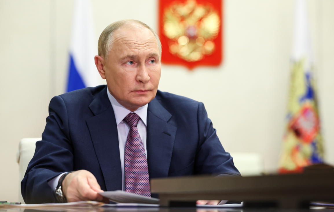 Владимир Путин: "РФ продолжит выполнение задач СВО для обеспечения своей безопасности"