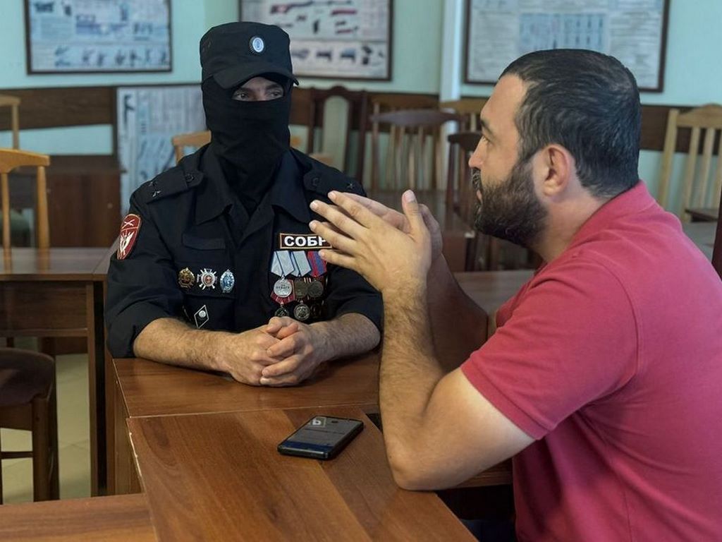 Пресс-тур для журналистов проходит в Управлении Росгвардии по Дагестану