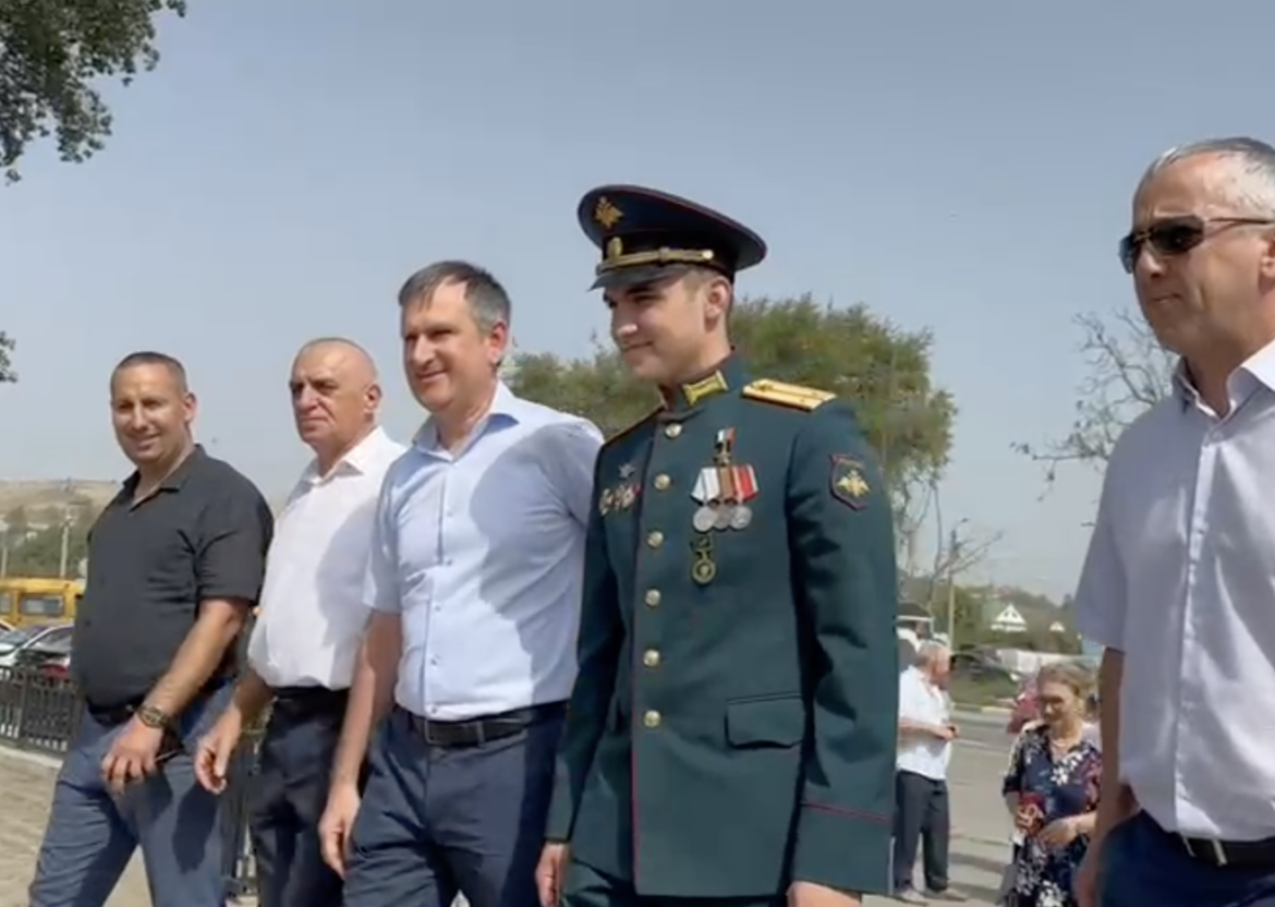 В Сулейман-Стальском районе чествуют Героя России Муслима Муслимова