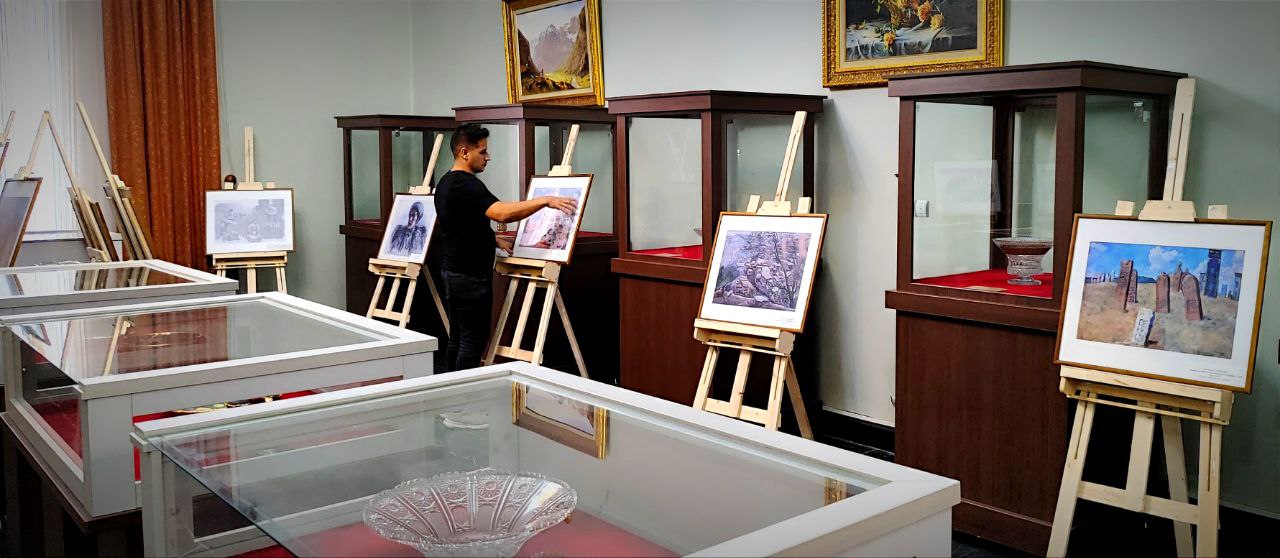 Выставка графических работ Дагестанского музея изобразительных искусств имени П. С. Гамзатовой открылась в Иране