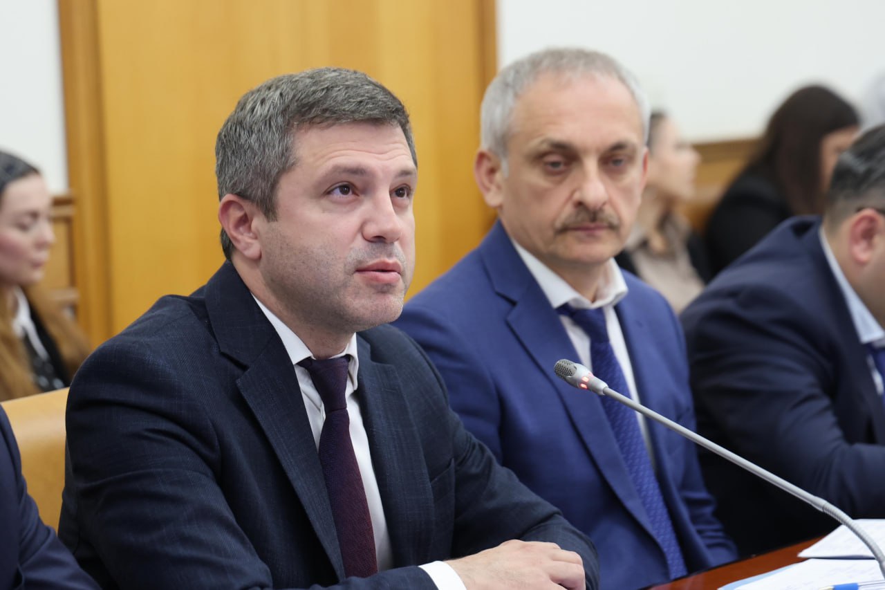 Низам Халилов: «''Прямая линия'' Главы РД дает возможность выявить проблемы и нужды жителей республики»