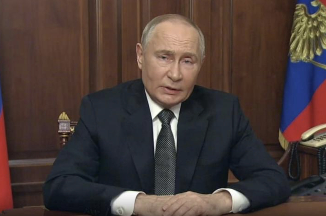 Президент России Владимир Путин выступил с обращением к россиянам