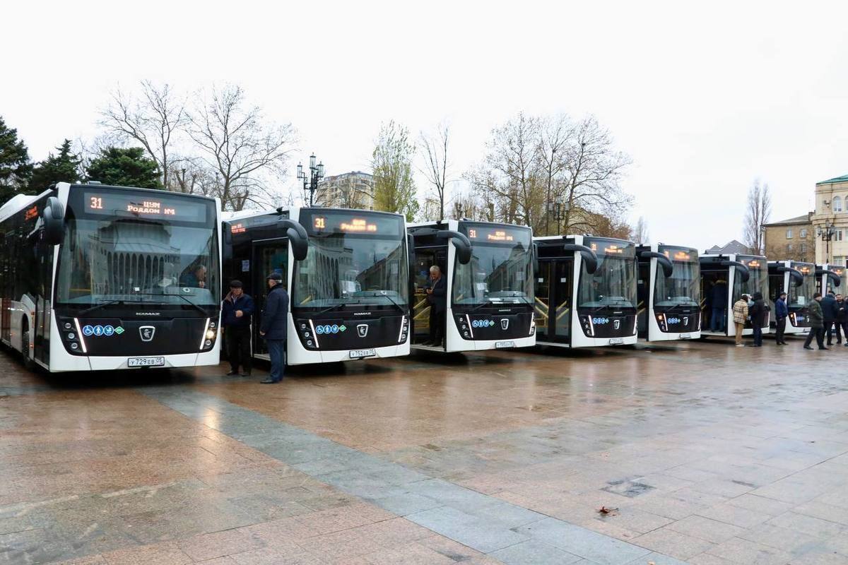 В Махачкале начали курсировать 45 новых автобусов