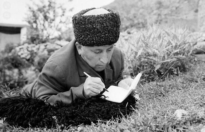 Первый стих и летчик-испытатель Байдуков