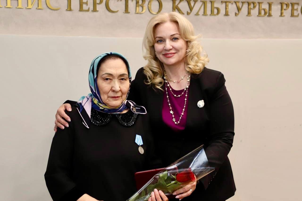 В преддверии Дня работника культуры в министерстве прошла торжественная церемония награждения