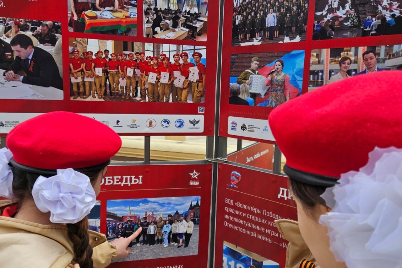 Фотовыставка «Диктант Побед» продолжает работу в Махачкале