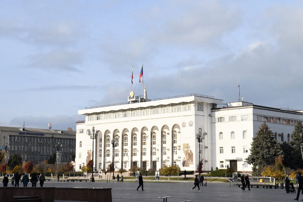 В Дагестане увеличено количество и размер стипендий Главы РД для выдающихся деятелей культуры и искусства