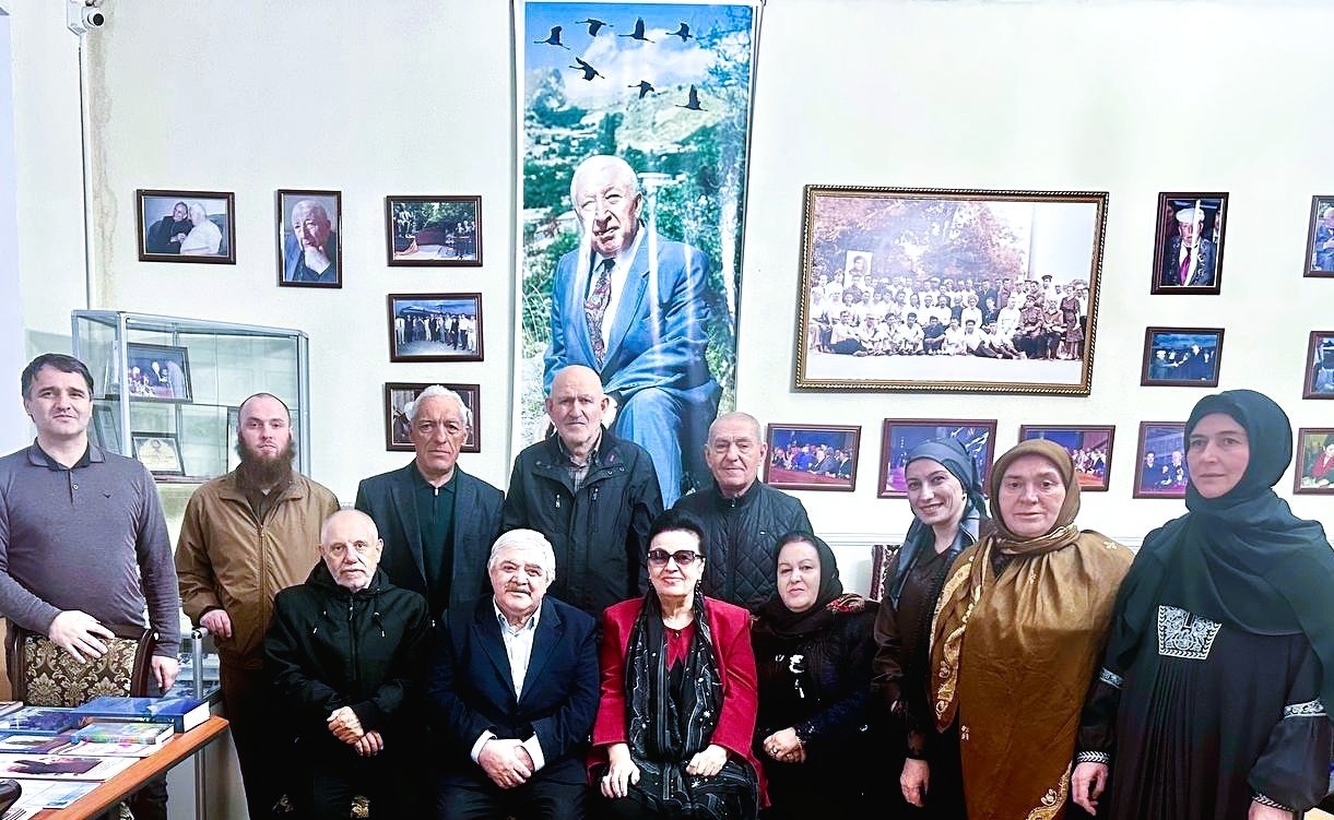 На заседании аварской секции Союза писателей Дагестана подвели итоги Года Али-Гаджи из Инхо