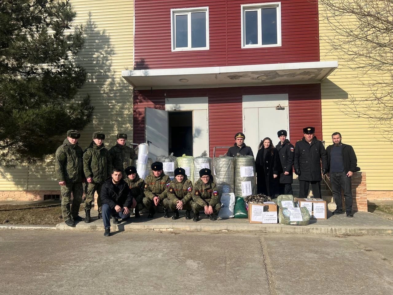 Дагестанский вуз передал очередную партию гуманитарной помощи участникам СВО