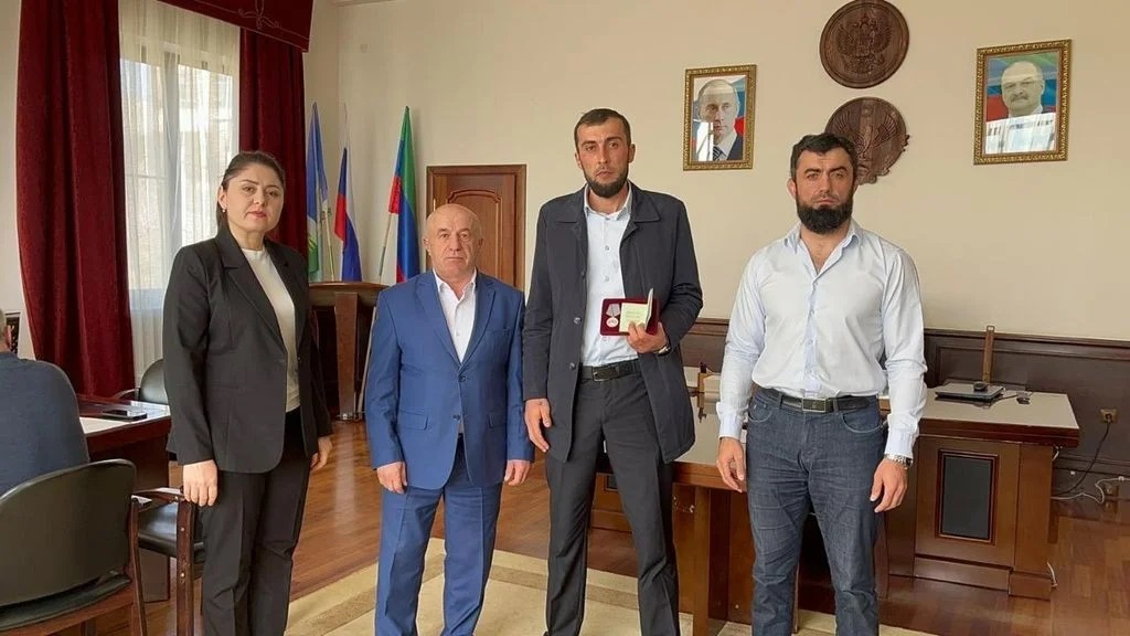 Участник СВО Джамалудин Рабазанов направил положенные льготы на развитие родных сёл