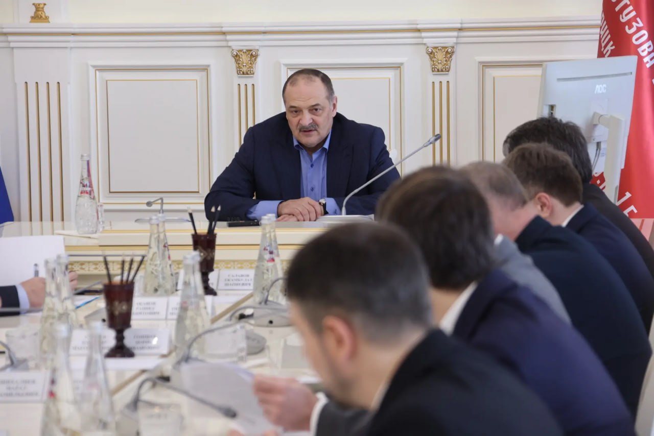 Сергей Меликов обсудил развитие агломераций и комплексную застройку территорий