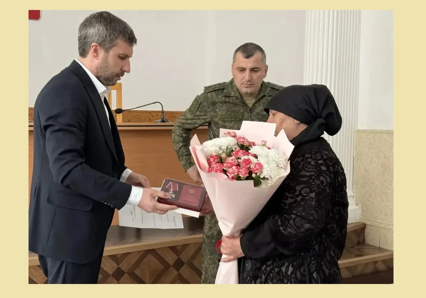 В Тарумовском районе ордена Мужества передали семьям погибших участников СВО