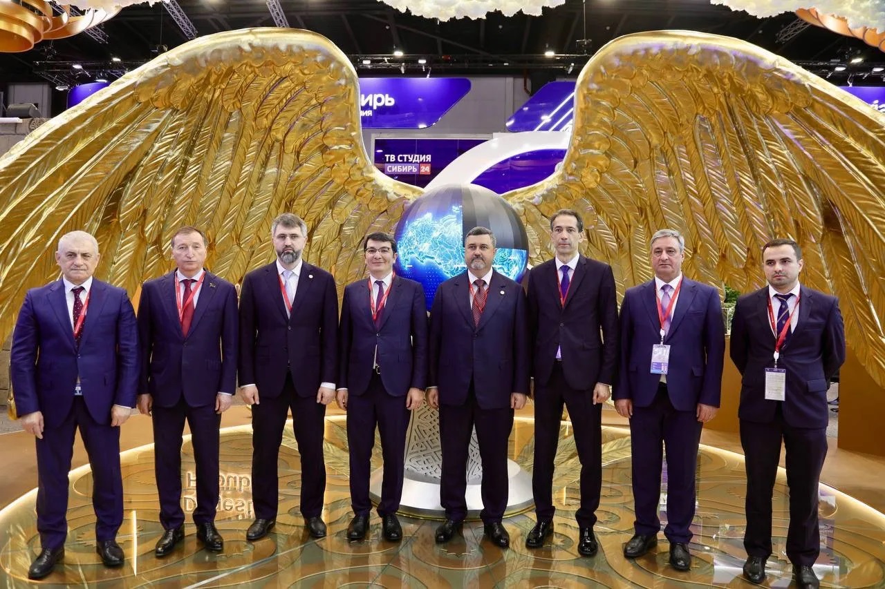 На ПМЭФ подписаны два соглашения, направленные на расширение экономического сотрудничества между Дагестаном и Азербайджаном
